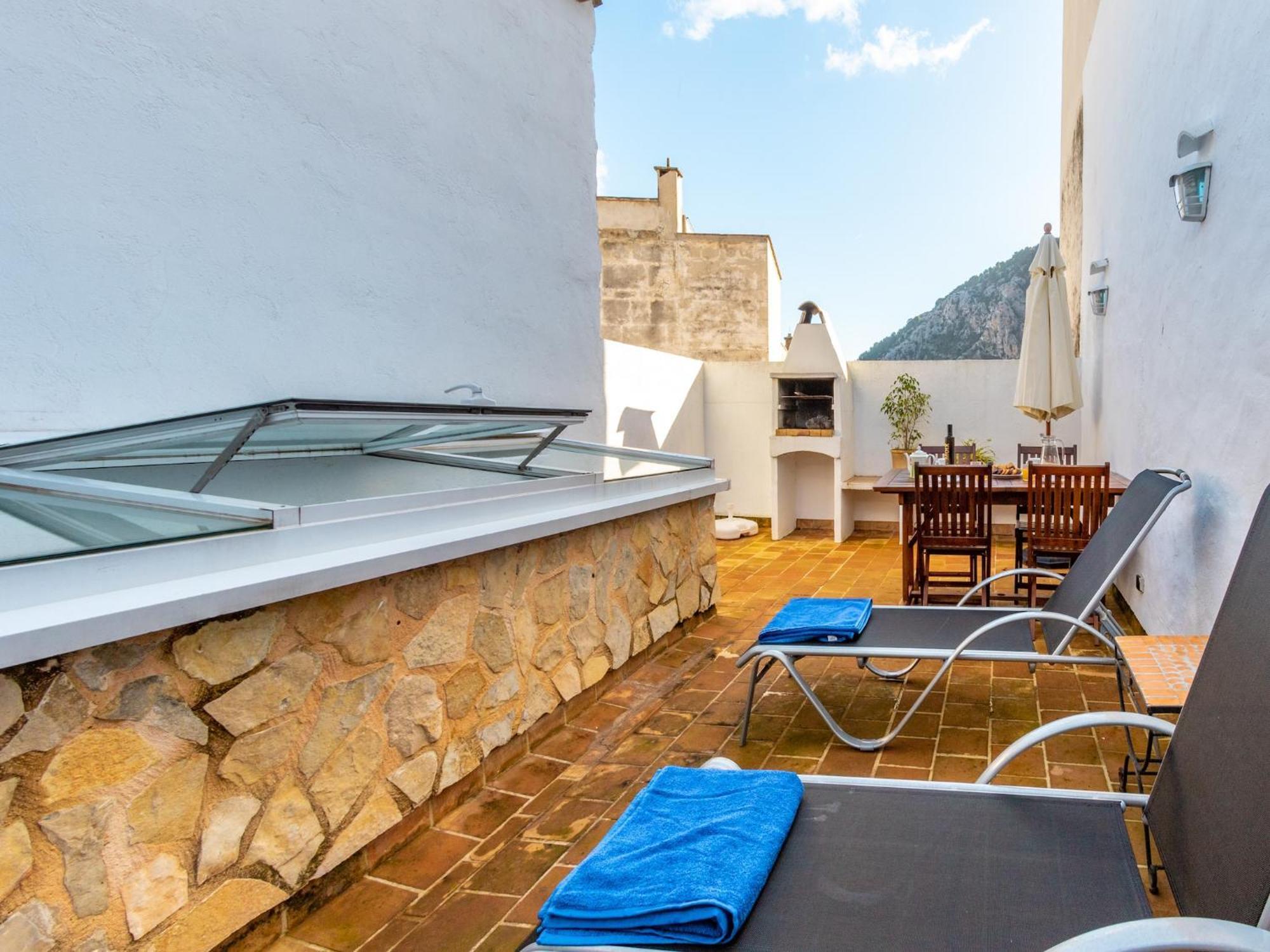 Apartment Amazing In With Patio Pollença